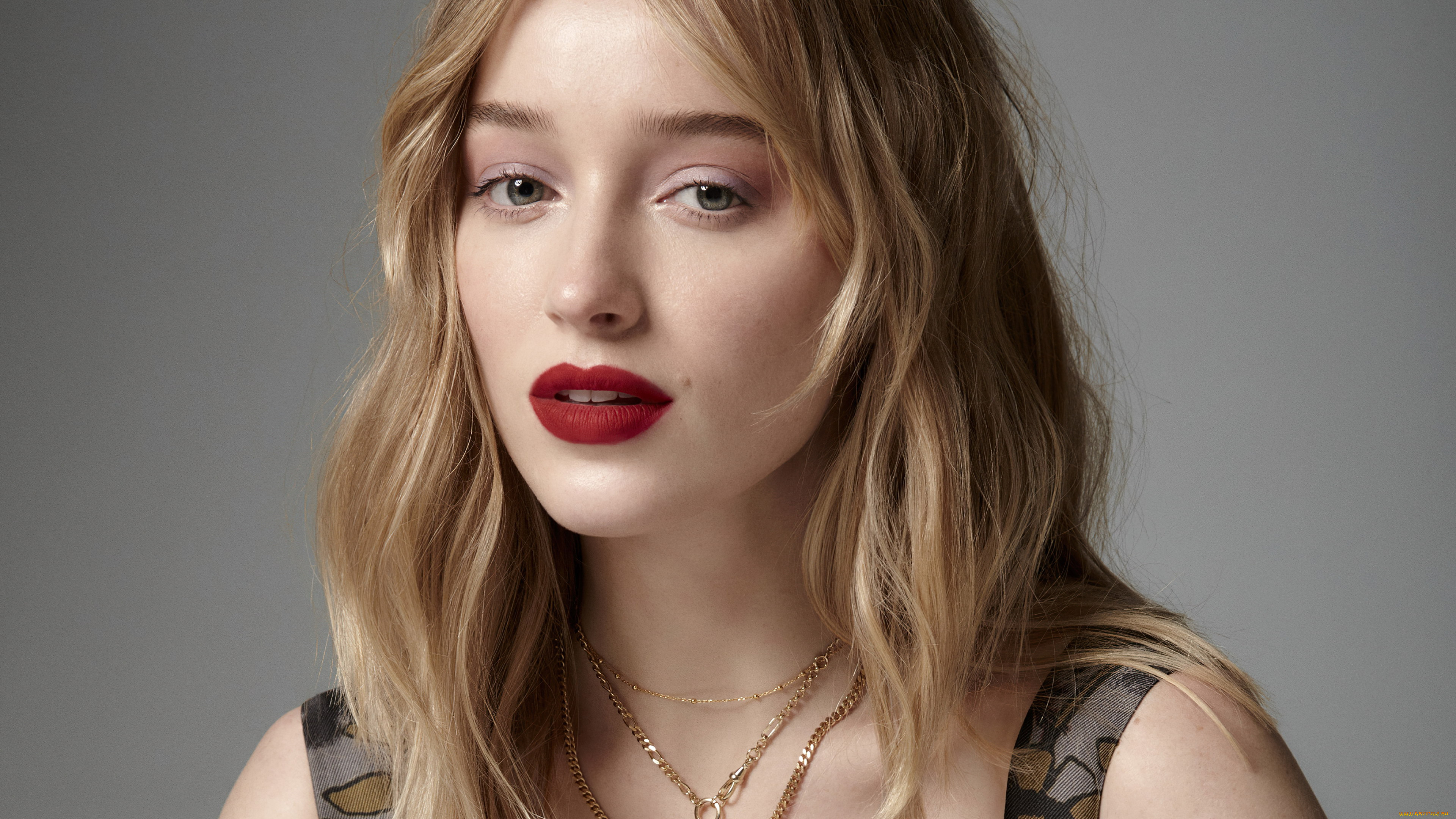 , phoebe dynevor, , 